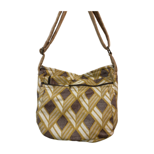 IMG_1147 Handmade shoulder bag with change purse and natural details